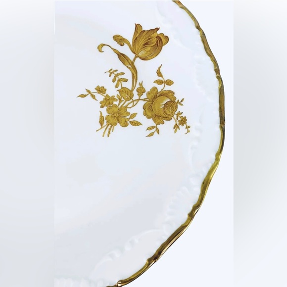 LIMOGES MADE IN FRANCE LIM429 PEDESTAL CAKE PLATE WITH 24K GOLD TRIM AND FLORALS - Picture 3 of 8